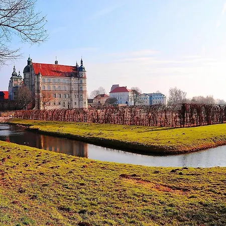 Im Wasserturm, * Güstrow