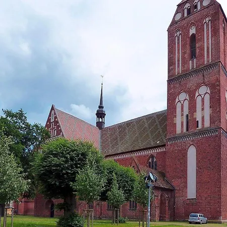 Im Wasserturm, * Güstrow